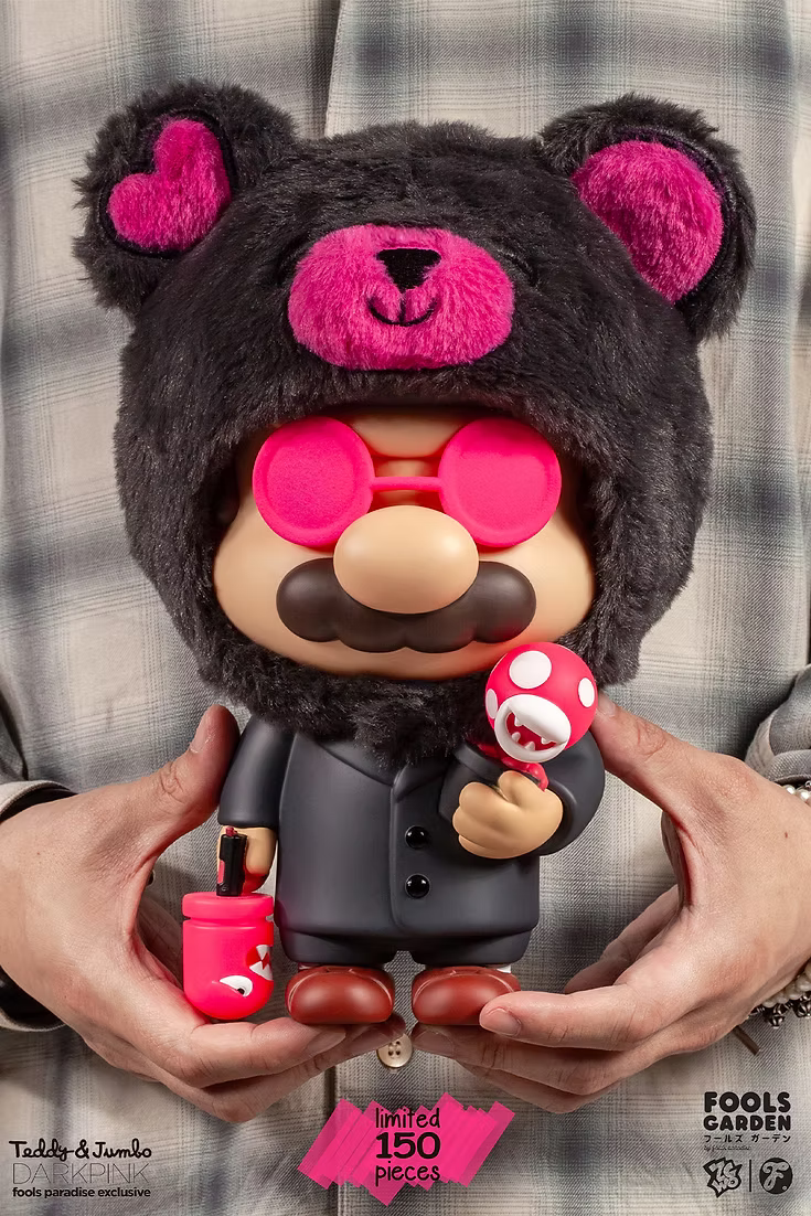 Super Professional "DarkPink Teddy" Figurine
