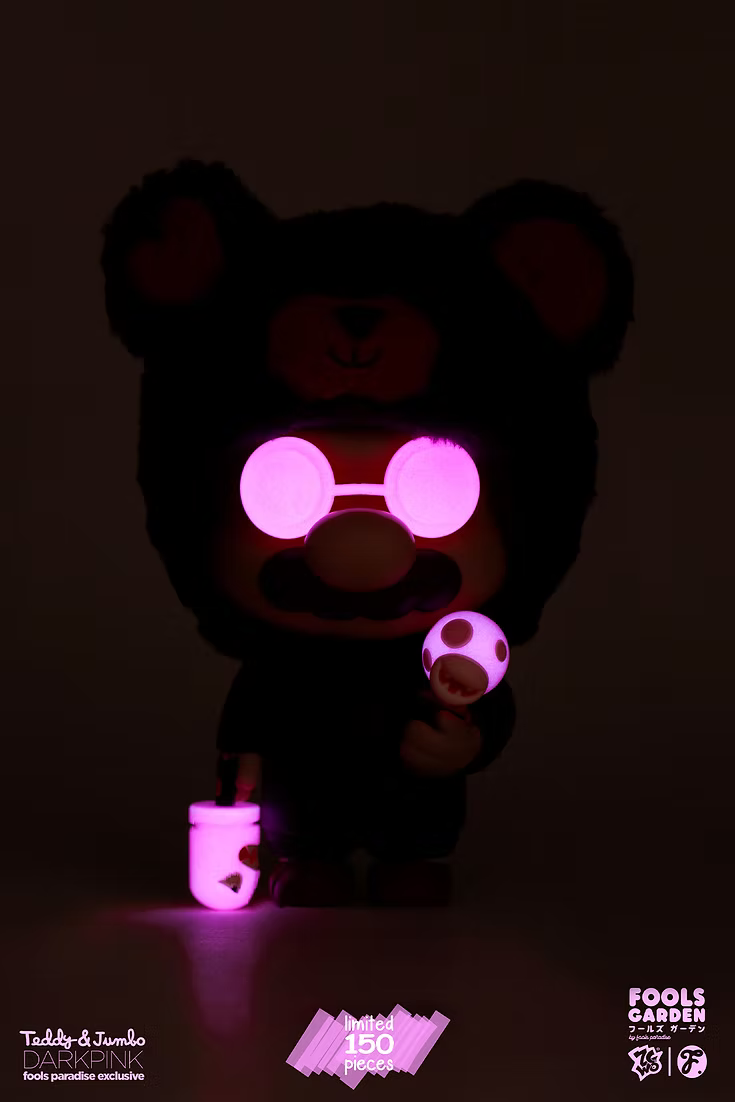 Super Professional "DarkPink Teddy" Figurine